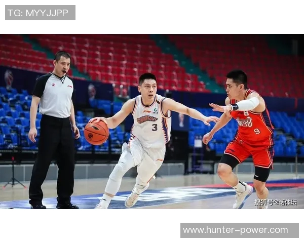 前场篮板王单场21篮板展现篮下统治力：篮板拼抢技巧与意识培养全解析